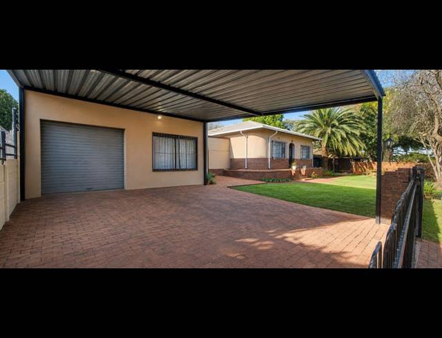 4 BEDROOM HOUSE FOR SALE IN VALHALLA